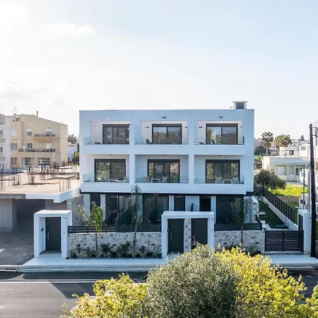 Lacha Villa *