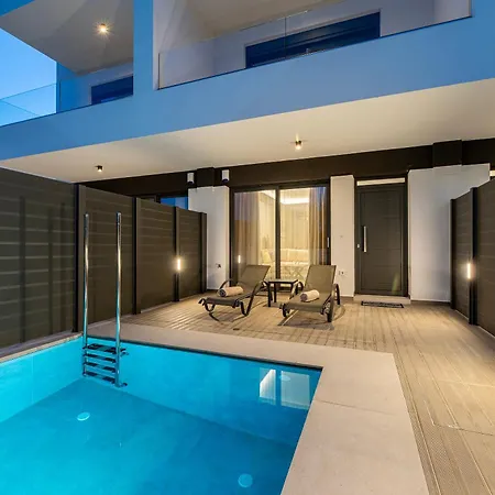 Lacha Villa *